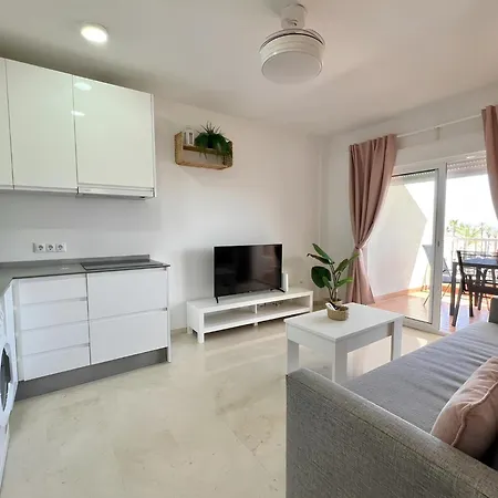 Apartment El Paraiso Beachfront *